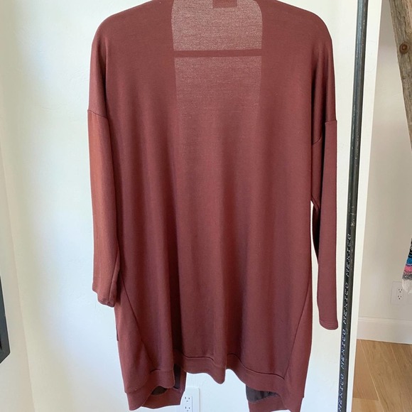 SIGNATURE Women's Maroon Knit Long Sleeve Open Front Cardigan with Pockets sz S - Picture 2 of 4